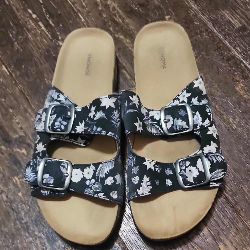 Floral Black Sandals with Buckles